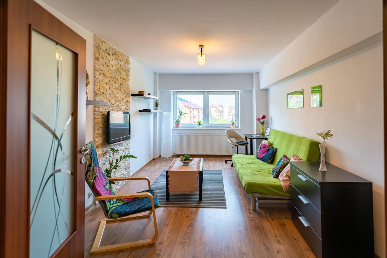 Metropolitan Wildscape View Apartment Brașov Exterior foto