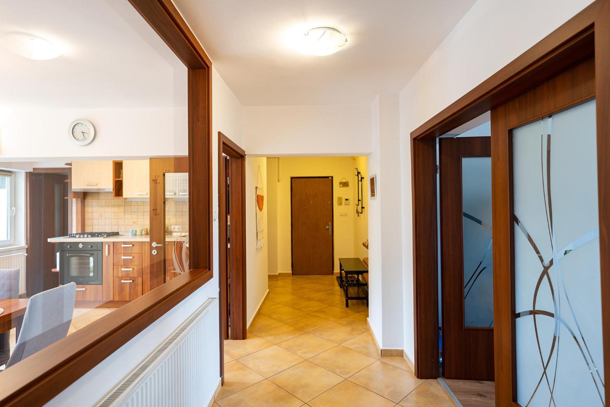 Metropolitan Wildscape View Apartment Brașov Exterior foto